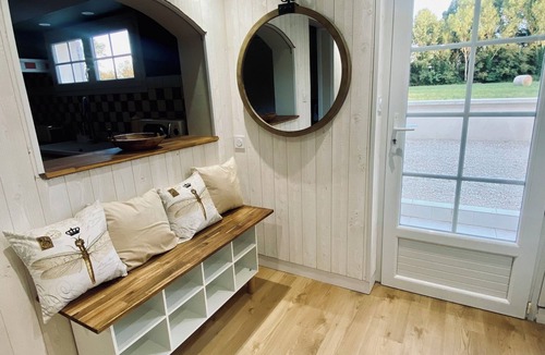 Longue-Jumelles House | Escapade au petit puits