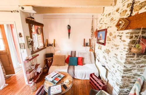 Rochetrejoux Apartment | Escapade Authentique Charme de la Pierre