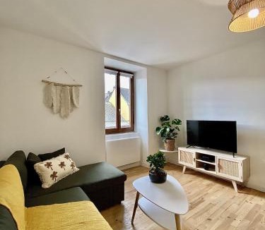 La Mure Apartment | Escapade Boheme