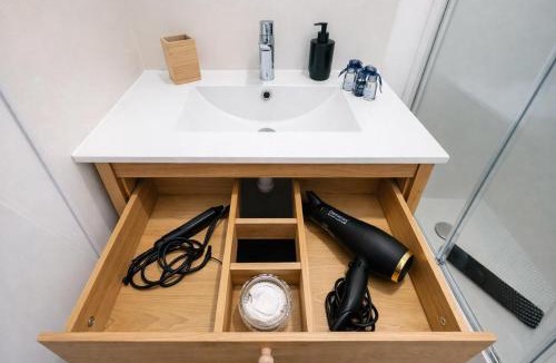 Ermont Apartment | Escapade calme & cosy, parking, 25 min Paris