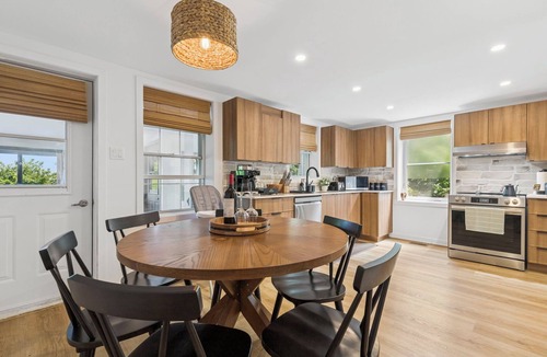 Chambly Apartment | Escapade Chambly I 4BR + Spa