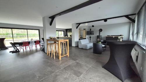 Raches House | Escapade des Cavaliers, Lodge d Exception, Parking, Extérieur
