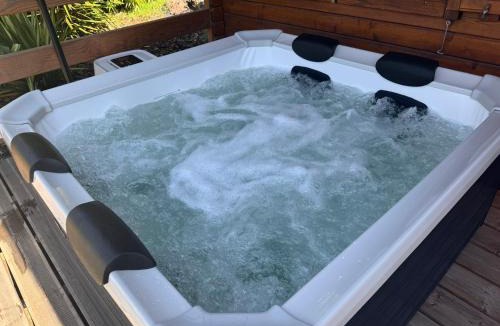 Saint-Gilles-de-Cretot Ski Chalet | Escapade et spa Insolite