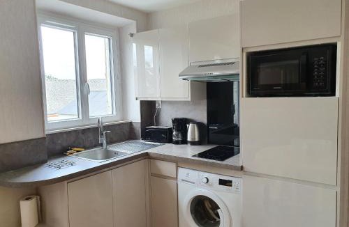 Bazoches-les-Gallerandes Apartment | Escapade touristique: gîte avec 2 chambres, TV et cuisine équipée à Bazoches-les-Gallerandes - FR-1-590-155