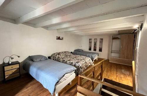 Saint-Nazaire-le-Desert House | Escapade provençale en gite esprit dortoir