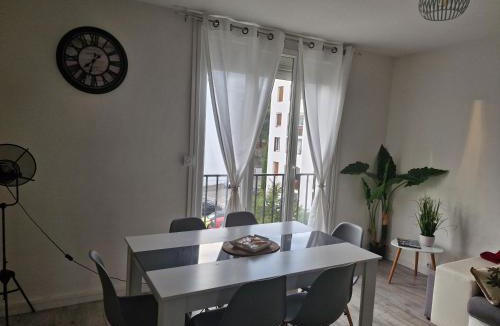 Moulin a Vent Apartment | Escapade Montesquieu