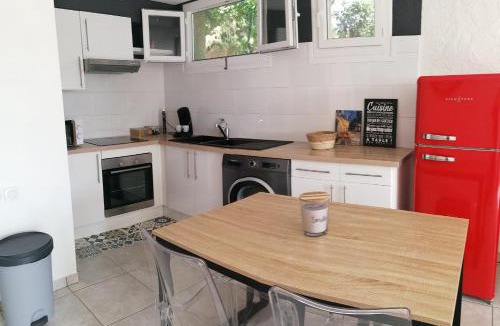 Fitou Apartment | Escapade Parfaite Terrasse ensoleillée Piscine & Parking