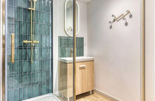 Sotteville-les-Rouen Apartment | Escapade Romantique : un cocon intimiste et idéal pour un séjour à deux