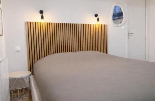 Laval Apartment | ESCAPADE Sereine - Studio Balnéo à Laval