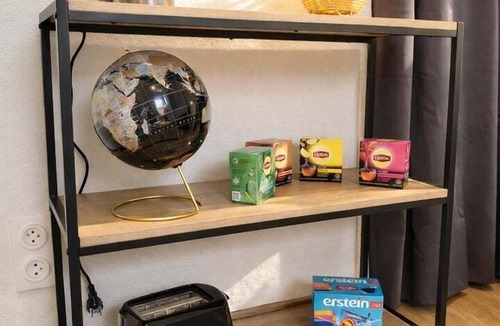 Old Town Apartment | Escapade urbaine cosy – Rue Nationale Hypercentre