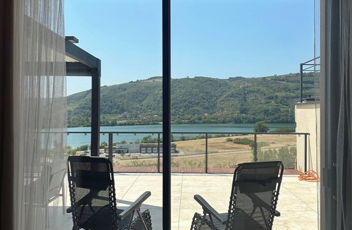 Saint-Vallier Apartment | Escape along the Rhône