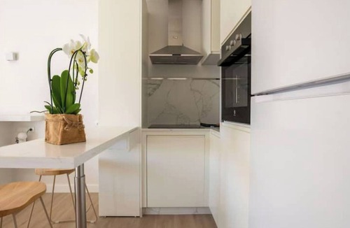 Urbanizacion Hacienda las Chapas Apartment | Escape at Marbella;Premium Apartment/5min on Beach
