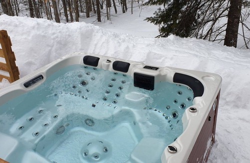 Wentworth-Nord Ski Chalet | Escape Chalet Dix - Simply the best