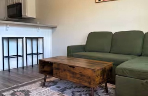 Early Apartment | Escape in Early