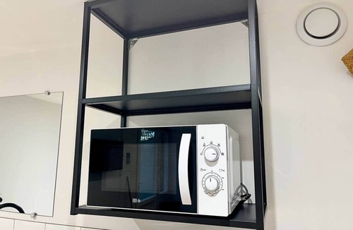 Tassin-la-Demi-Lune Apartment | Escape: Jacuzzi & Sauna