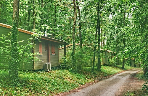Monclar-de-Quercy Cottage | Escape Near Monclar-de-quercy Lake