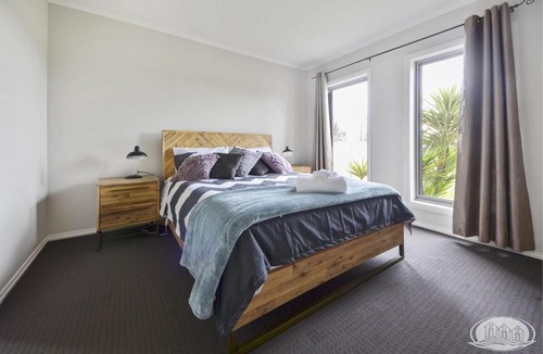 Portland House | Escape on Wannon