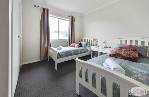 Portland House | Escape on Wannon