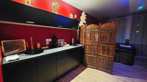 Calais Apartment | Escape Suite - l'Orientale