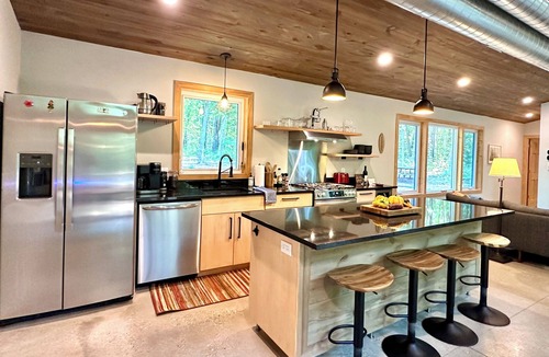 Fennville House | Escape To A Cabin In The Woods