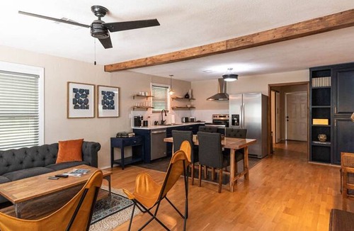 East Riverside Apartment | Escape to a Restored 1920s East Waco Bungalow