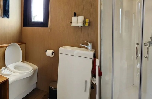 Waitoki Cabin | Escape to a Rustic Modern Farm Cabin with Outdoor Bath