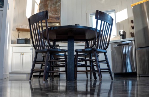 Mansfield Cabin | Escape to Iron Ridge Silo: A Cozy, Luxurious Grain Bin Retreat