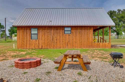 Dennis House | Escape to Lake Granbury! 'Yellow Rose Cabin'