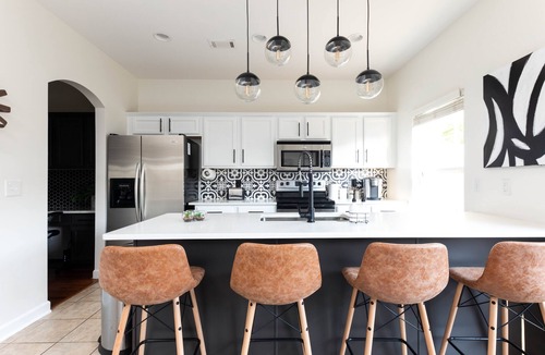 Hurwood Heights House | Escape to Luxury: Nashville's Chic Townhouse Haven/Near Gulch and Downtown