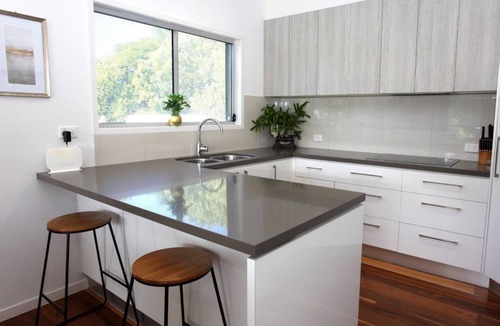 Moffat Beach House | Escape to Moffats on Roderick