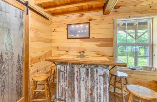 German House | Escape to Nature: Secluded McDonough Cabin!