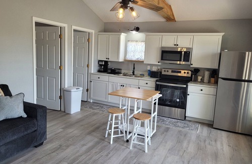 Whitesboro Cabin | Escape To Nature’s Embrace: nUncle Joe's Creek Retreat - Ruby's Cabin