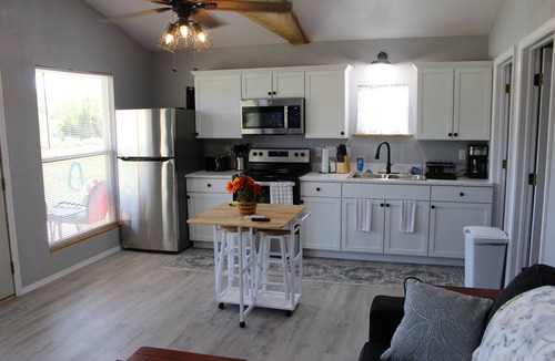 Whitesboro Cabin | Escape To Nature’s Embrace: nUncle Joe's Creek Retreat - Ruby's Cabin