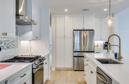 New Seabury House | Escape to our beautiful vacation rental in New Seabury, where luxury and comfort