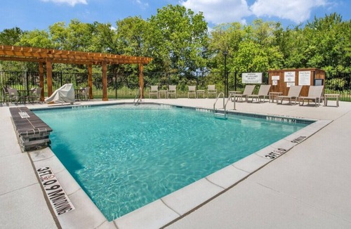 Denton House | Escape to our Lovely Retreat! Enjoy Pool & Gym!