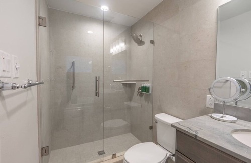 Islamorada Hotel | Escape to Paradise! Beachfront, Outdoor Pool, Near Theater of the Sea