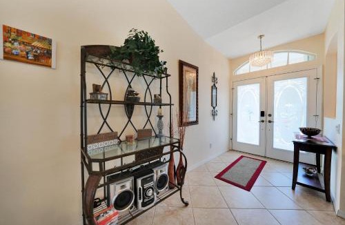Pebble Beach House | Escape To Paradise in Rotonda West