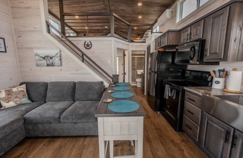 Fredericksburg Resort | Escape to serene country living at Cow-zy Haus in Fredericksburg, TX