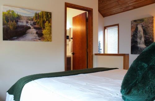 Lutsen House | Escape to “Shared Summit” on Minnesota’s North Shore