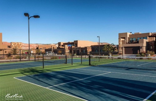 St. George Apartment | Escape to St. George