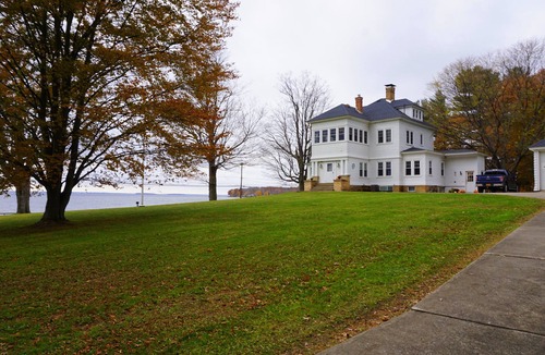 Durhamville House | Escape To The Lake With Family and Friends! Beautiful Home on Oneida Lake!