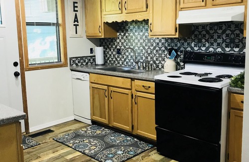 Marble Falls Ski Chalet | Escape to the Ozark Mountains