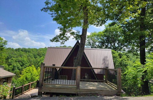 Marble Falls Ski Chalet | Escape to the Ozark Mountains