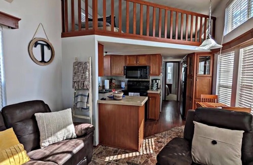 Farmersville Cabin | Escape to the Pond Palace! A tiny home in Farmersville, TX