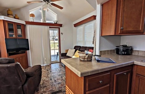 Farmersville Cabin | Escape to the Pond Palace! A tiny home in Farmersville, TX