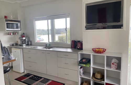 Taharoa Apartment | Escape to The Studio, Te Waitere