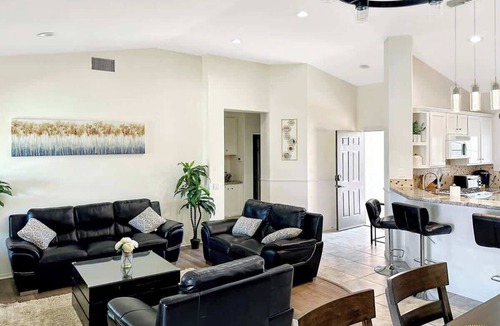 Thousand Palms House | Escape to your Desert Hideaway!