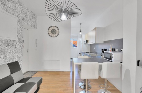 Lens Apartment | Escarpelle - Moderne appartement pour 4