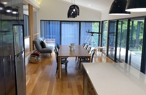 Woodhill House | Escarpment - Bush to beach views