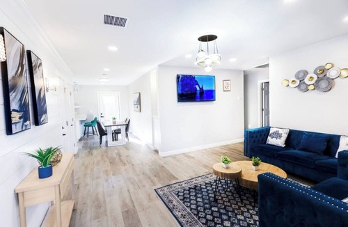 Central Escondido House | Escondido Front Unit 3-BR by SD STAY